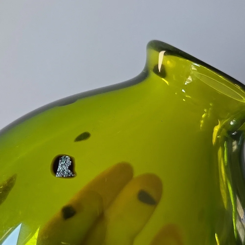 Sharon Fujimoto Handblown Sign Art Green Glass Flakes Bud Vase Vintage Japanese